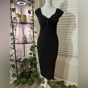 No Boundaries Women’s Ribbed Little Black Dress